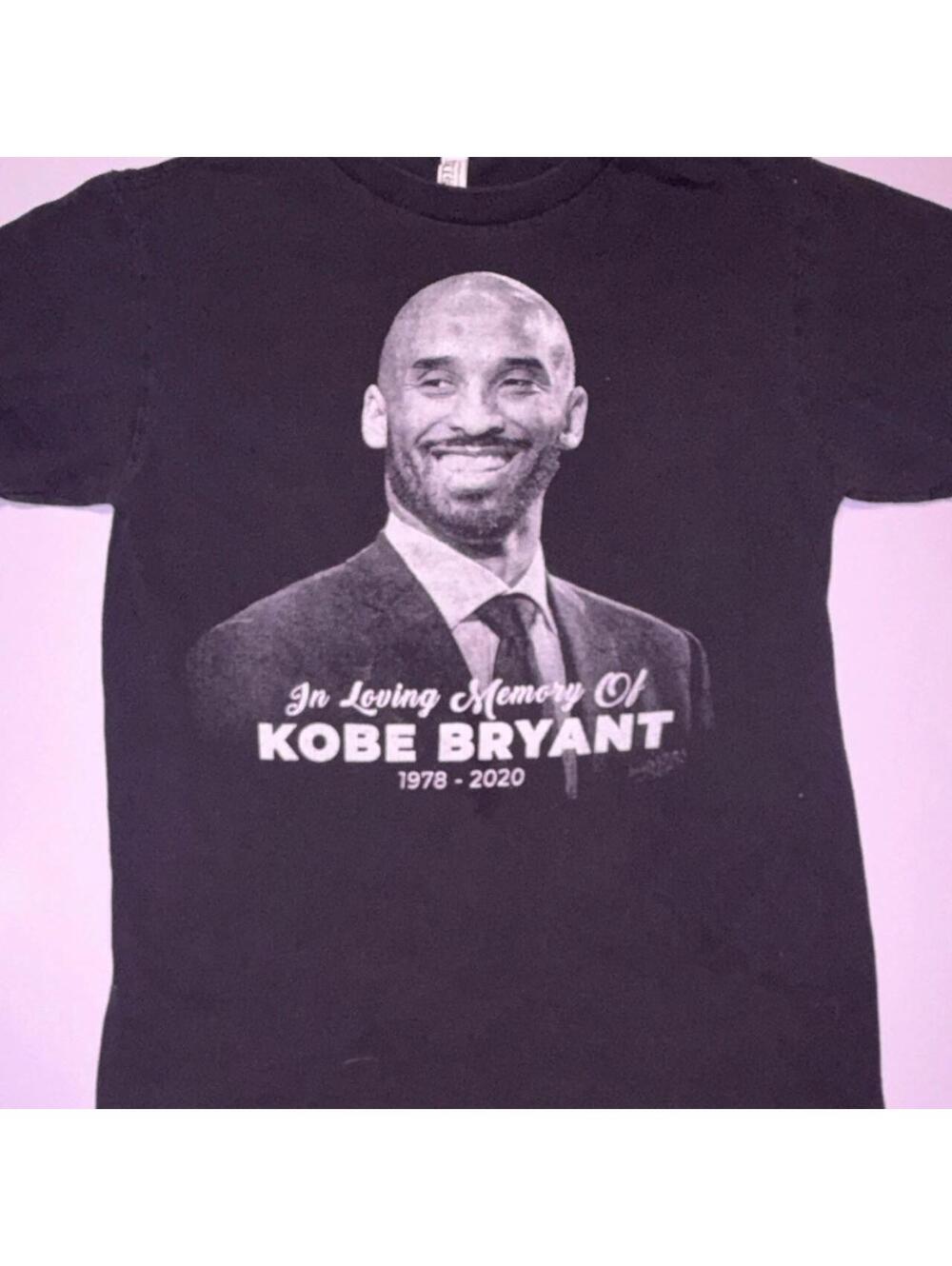 Nike Men's Black Tshirt